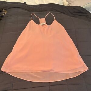 Chic Sleeveless Blouse in Soft Pink